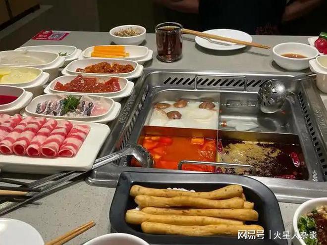 强：海底捞第14第一名在中国开出6820家门店J9真人游戏第一品牌2025全球餐饮品牌25(图2)